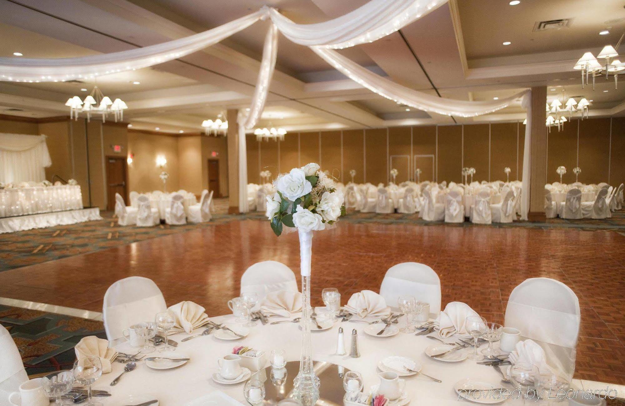 Doubletree By Hilton Rochester Henrietta Restaurant bilde